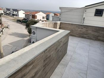 Sarımsaklı' da Deniz Manzaralı Süper Lüks, Satılık Sıfır Müstakil Tripleks Villa.