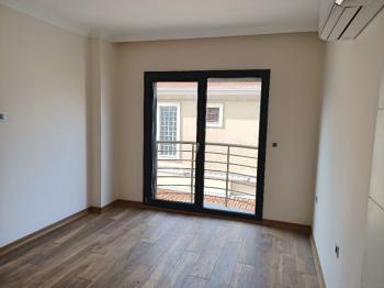 Sarımsaklı' da Deniz Manzaralı Süper Lüks, Satılık Sıfır Müstakil Tripleks Villa.