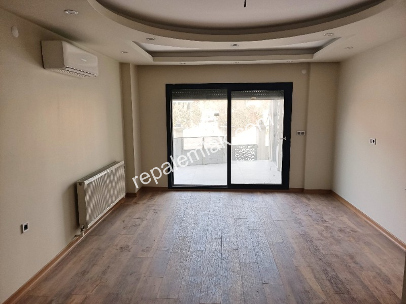 Sarımsaklı' da Deniz Manzaralı Süper Lüks, Satılık Sıfır Müstakil Tripleks Villa.
