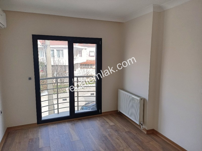 Sarımsaklı' da Deniz Manzaralı Süper Lüks, Satılık Sıfır Müstakil Tripleks Villa.