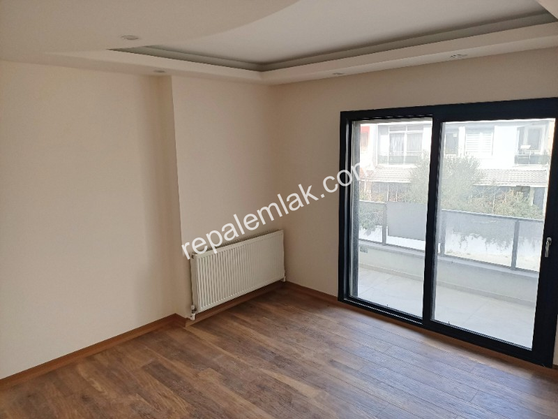 Sarımsaklı' da Deniz Manzaralı Süper Lüks, Satılık Sıfır Müstakil Tripleks Villa.