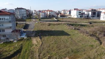 AYASPAŞA DA 12 DAİRELİK İMARLI ARSA