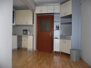 ÇORLU İMAM HATİP ORTA OKULUNA YAKIN 2+1 KİRALIK DAİRE