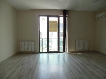 RESMİ KURUMLARA YAKIN REKLAM DEĞERLİ KİRALIK OFİS
