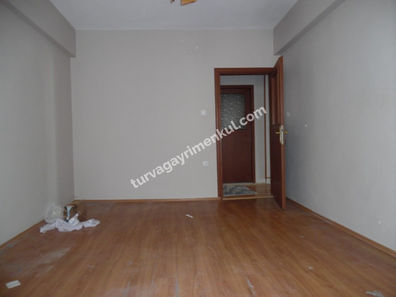 ÇORLU İMAM HATİP ORTA OKULUNA YAKIN 2+1 KİRALIK DAİRE