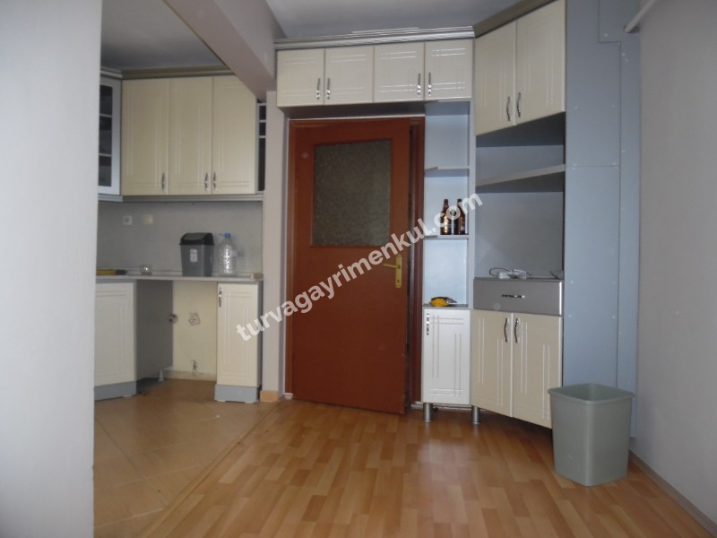 ÇORLU İMAM HATİP ORTA OKULUNA YAKIN 2+1 KİRALIK DAİRE