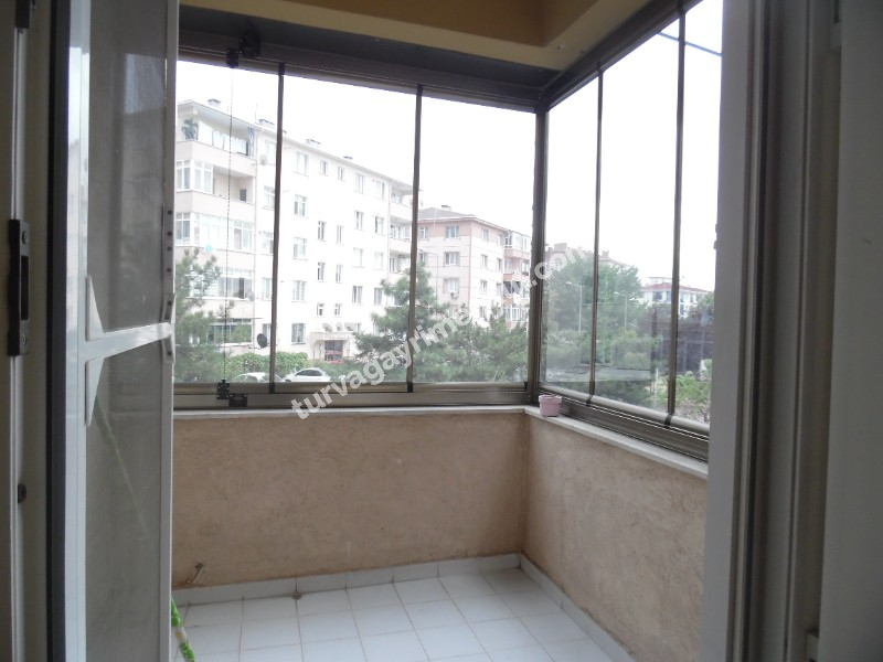 ÇORLU İMAM HATİP ORTA OKULUNA YAKIN 2+1 KİRALIK DAİRE