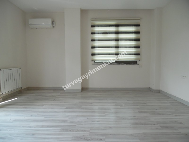 RESMİ KURUMLARA YAKIN REKLAM DEĞERLİ KİRALIK OFİS