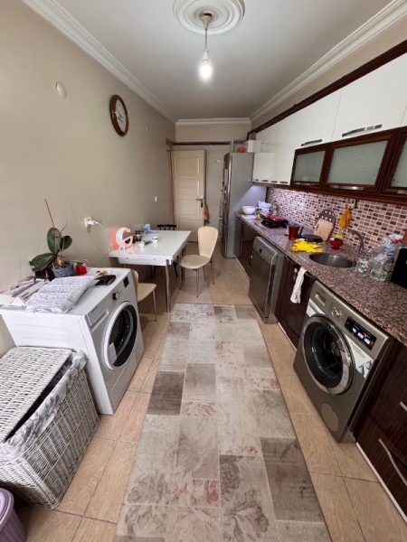 Yeşilpınar'da 3+1 Arakat Satılık Daire