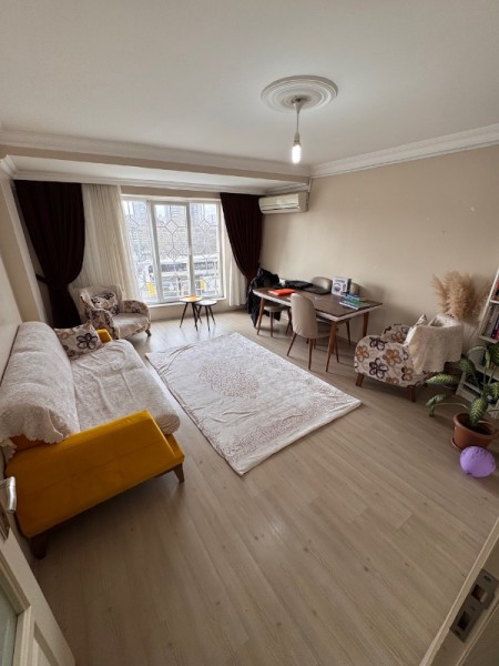 Yeşilpınar'da 3+1 Arakat Satılık Daire