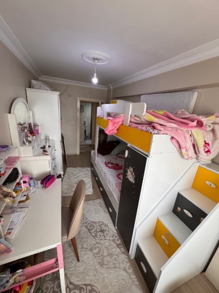 Yeşilpınar'da 3+1 Arakat Satılık Daire