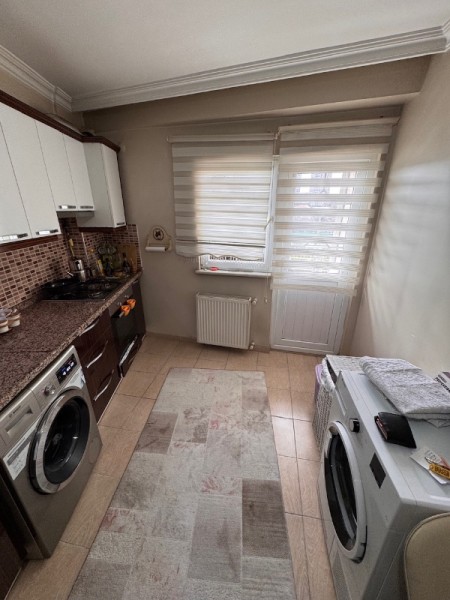 Yeşilpınar'da 3+1 Arakat Satılık Daire