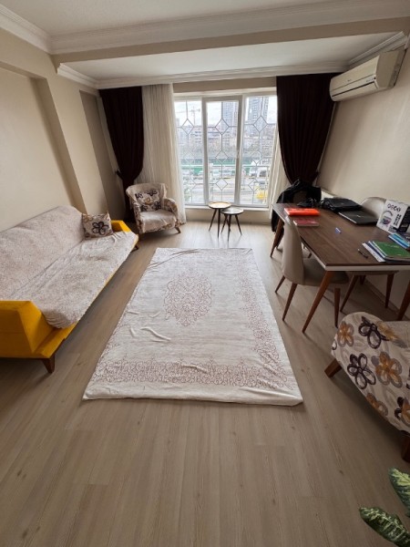 Yeşilpınar'da 3+1 Arakat Satılık Daire