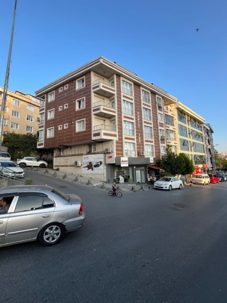 Yeşilpınar'da 3+1 Arakat Satılık Daire