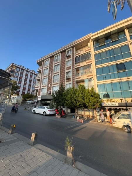 Yeşilpınar'da 3+1 Arakat Satılık Daire