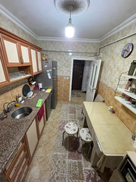Yeşilpınar'da 3+1 Arakat Satılık Daire