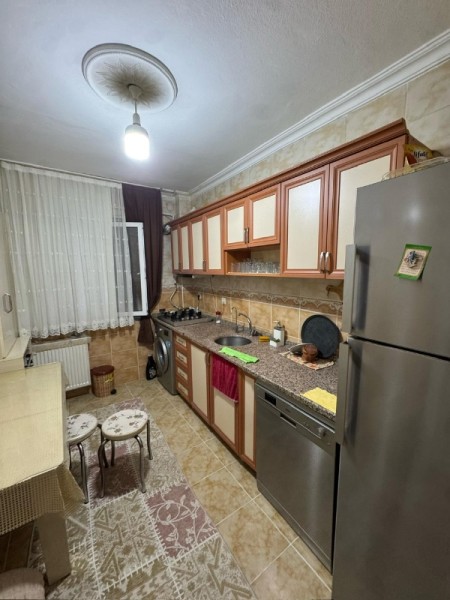 Yeşilpınar'da 3+1 Arakat Satılık Daire