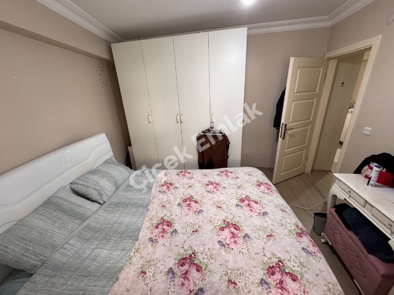 Yeşilpınar'da 3+1 Arakat Satılık Daire