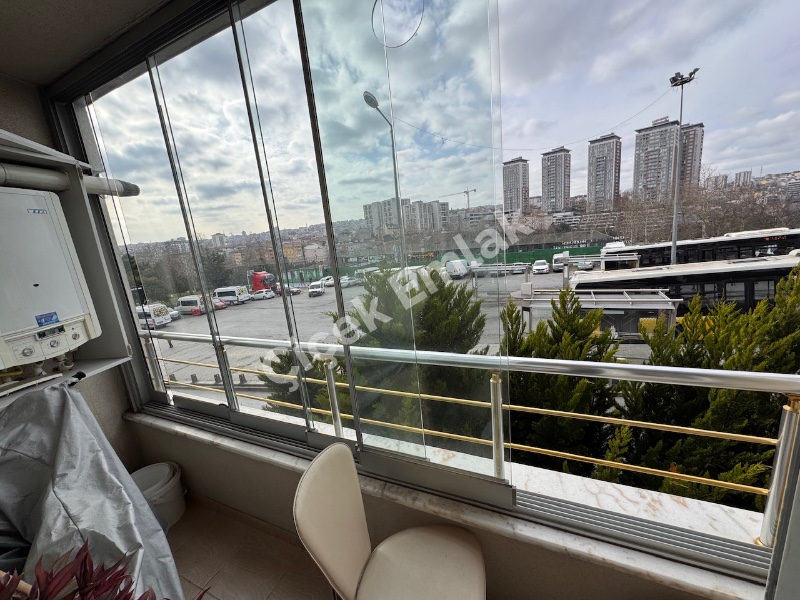 Yeşilpınar'da 3+1 Arakat Satılık Daire