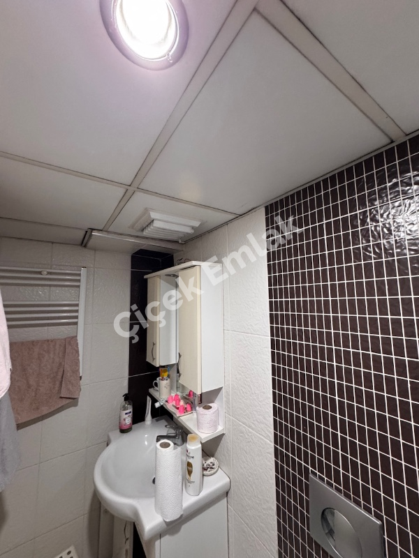 Yeşilpınar'da 3+1 Arakat Satılık Daire