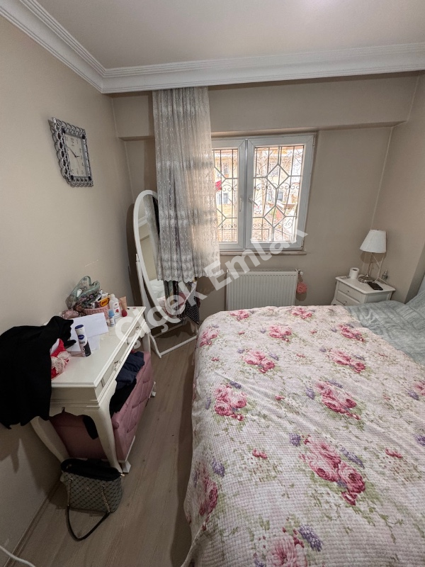 Yeşilpınar'da 3+1 Arakat Satılık Daire