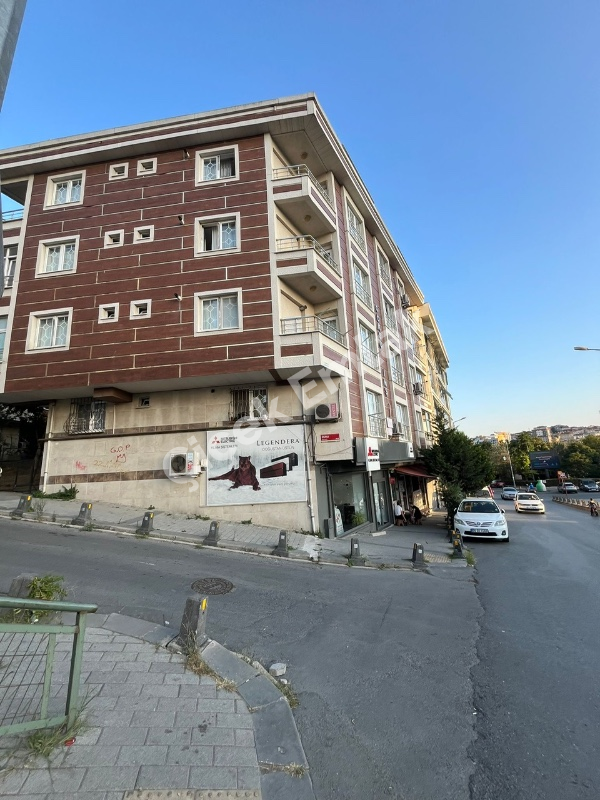 Yeşilpınar'da 3+1 Arakat Satılık Daire