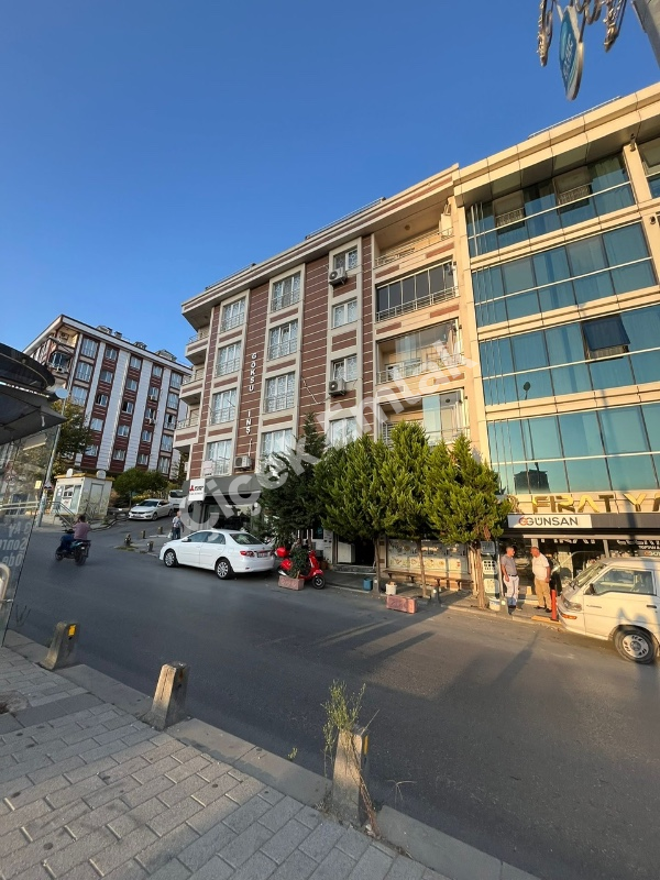 Yeşilpınar'da 3+1 Arakat Satılık Daire