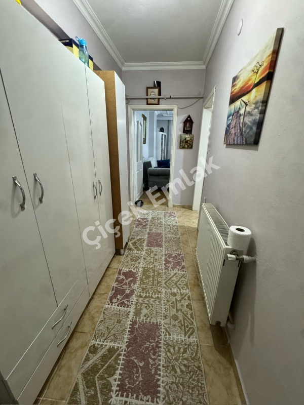 Yeşilpınar'da 3+1 Arakat Satılık Daire