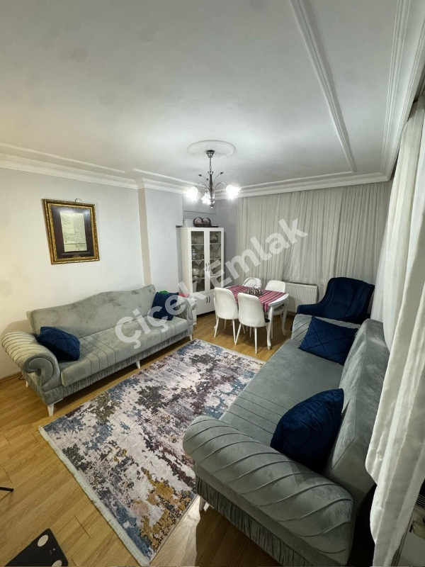 Yeşilpınar'da 3+1 Arakat Satılık Daire