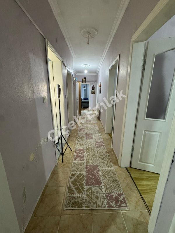 Yeşilpınar'da 3+1 Arakat Satılık Daire