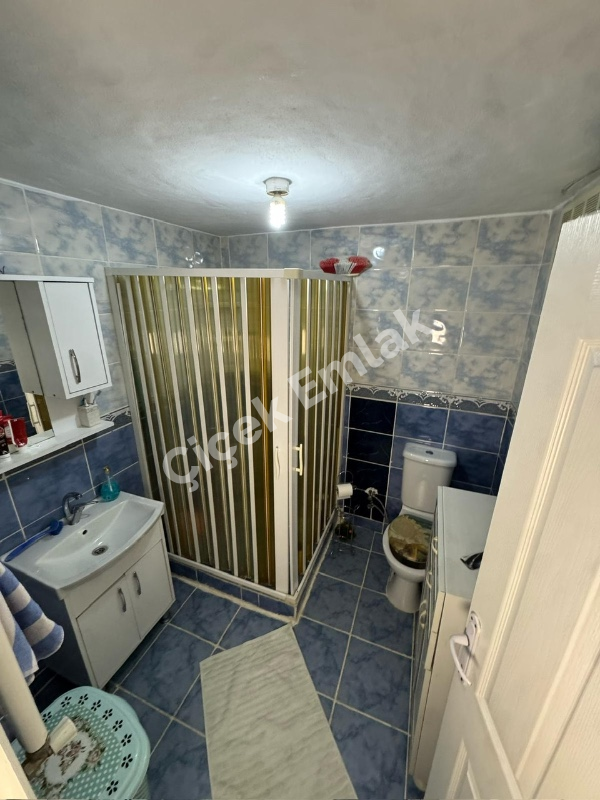 Yeşilpınar'da 3+1 Arakat Satılık Daire
