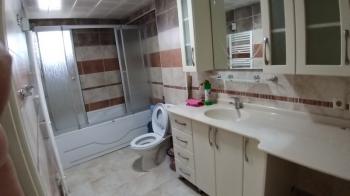 Şirinyer İzbana Yürüme Mesafesinde Asansör D.gaz Kombi 3+1 140 M2.