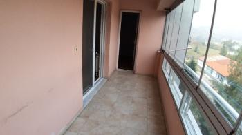 Şirinyer İzbana Yürüme Mesafesinde Asansör D.gaz Kombi 3+1 140 M2.