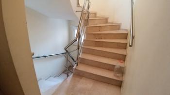 Şirinyer İzbana Yürüme Mesafesinde Asansör D.gaz Kombi 3+1 140 M2.
