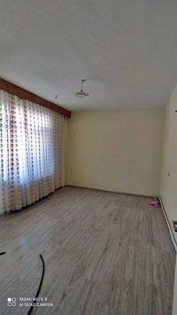 AFYON ÜÇOK EMLAKTAN HARBİŞ GAZİ MAH SATILIK 3+1 DAİRE