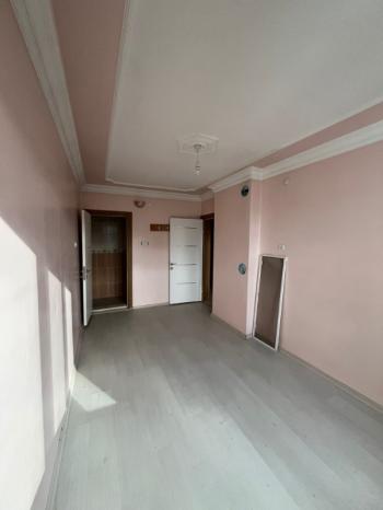 AFYON ÜÇOK EMLAKTAN FATİH MAH TEMİZ BAKIMLI 4+1 KİRALIK DAİRE 
