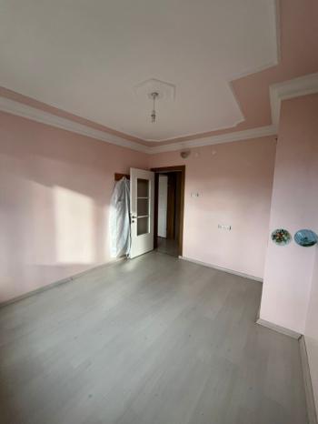AFYON ÜÇOK EMLAKTAN FATİH MAH TEMİZ BAKIMLI 4+1 KİRALIK DAİRE 