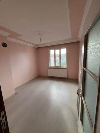 AFYON ÜÇOK EMLAKTAN FATİH MAH TEMİZ BAKIMLI 4+1 KİRALIK DAİRE 