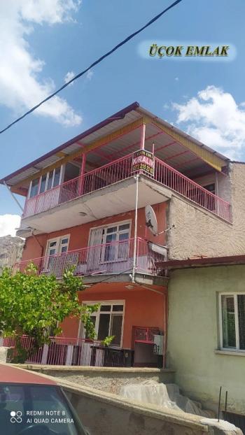 AFYON ÜÇOK EMLAKTAN TAŞPINAR MAH KİRALIK 2+1 DAİRE