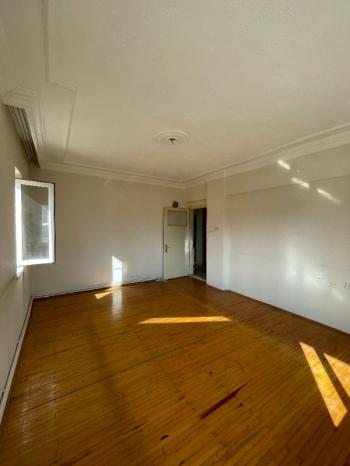 AFYON ÜÇOK EMLAKTAN MARAŞEL MAH SATILIK 3+1 DAİRE