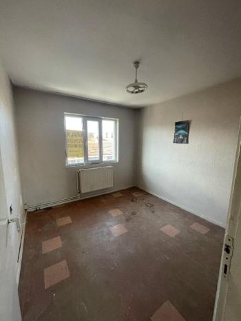 AFYON ÜÇOK EMLAKTAN HARBİŞ GAZİ MAH KİRALIK 3+1 DAİRE