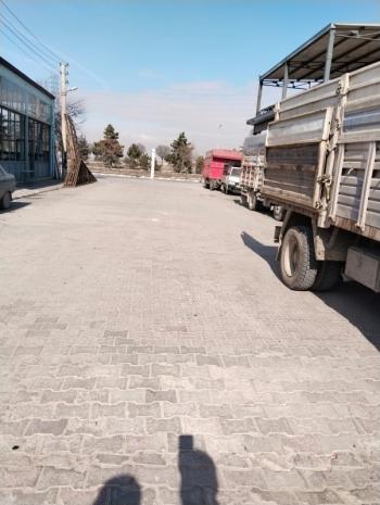 AFYON ÜÇOK EMLAKTAN 2. SANAYİ SİTESİNDE SATILIK 180M² DÜKKAN