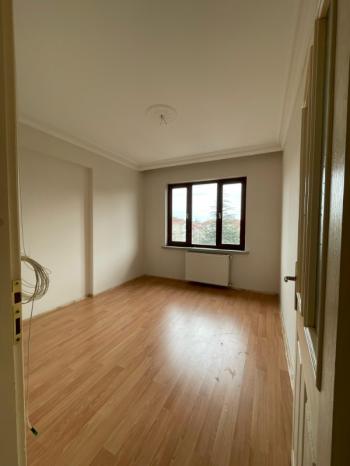 AFYON ÜÇOK EMLAKTAN MAREŞAL DE SATILIK 2+1 DAİRE