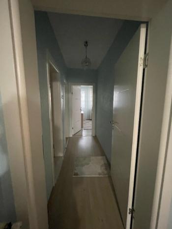 AFYON ÜÇOK EMLAKTAN HARBİŞ GAZİ  MAH. SATILIK BAKIMLI ARAKAT 3+1 DAİRE