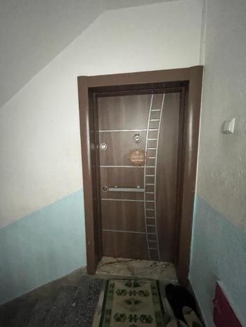 AFYON ÜÇOK EMLAKTAN HARBİŞ GAZİ  MAH. SATILIK BAKIMLI ARAKAT 3+1 DAİRE