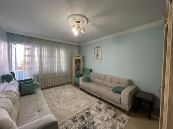 AFYON ÜÇOK EMLAKTAN HARBİŞ GAZİ  MAH. SATILIK BAKIMLI ARAKAT 3+1 DAİRE