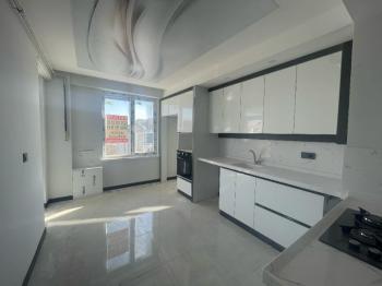 AFYON ÜÇOK EMLAKTAN MAREŞAL MAH DA SATILIK 3+1 SIFIR LÜKS DAİRE