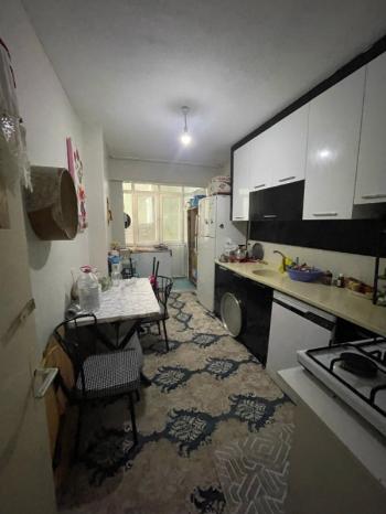 AFYON ÜÇOK EMLAKTAN KURTULUŞ CADDESİNDE SATILIK 2+1 TEMİZ BAKIMLI DAİRE