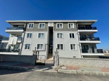 AFYON ÜÇOK EMLAKTAN KANLICA MAH SATILIK ARAKAT 3+1 DAİRE