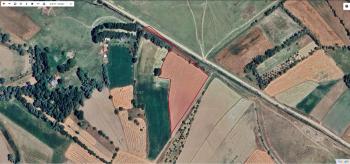 AFYON ÜÇOK EMLAKTAN ÇAY - KARACAÖREN KÖYÜNDE SATILIK 14.270M² TARLA